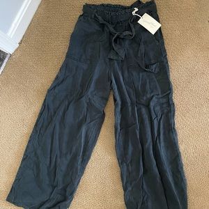 NWT wide leg pants